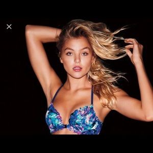 Vs PINK date push up with pink cut out tee shirt